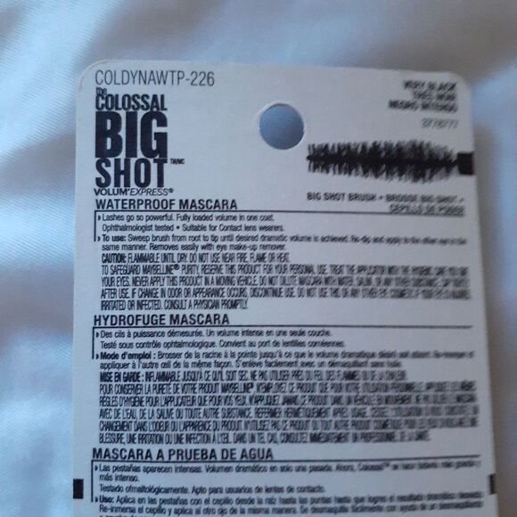 Maybelline Colossal Big Shot Mascara  226 very black - Picture 4 of 5